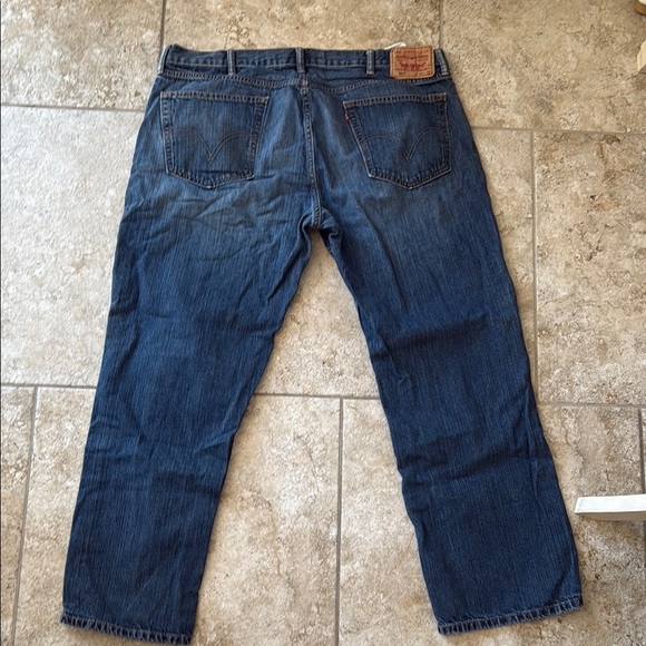 Signature by Levi Strauss Relaxed Blue Jeans with Lived-In Look - Picture 4 of 5